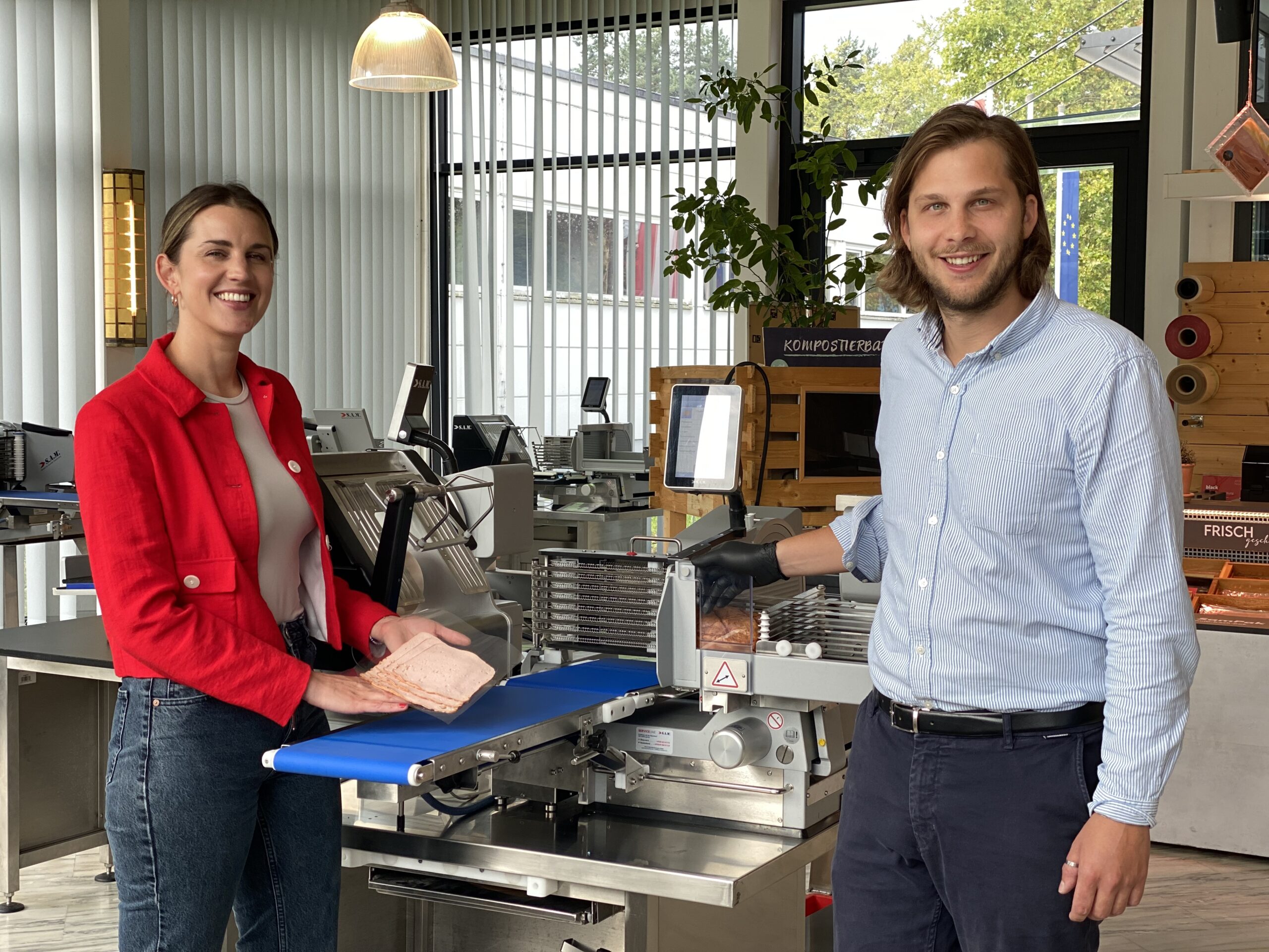 Valentina Kuchler und Constantin Kuchler in ihrem Showroom in Klagenfurt
